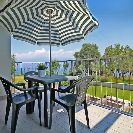 Apartment Borgo Degli Ulivi *